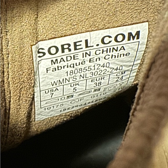 Sorel Joan of Arctic Wedge Boots size 7 - Picture 9 of 9